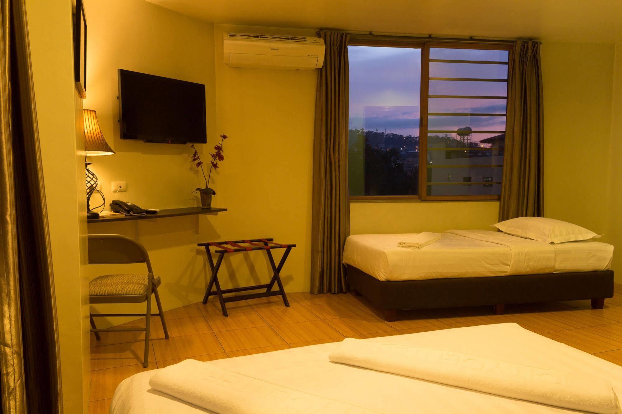 City Center Hotel Baguio City Екстериор снимка