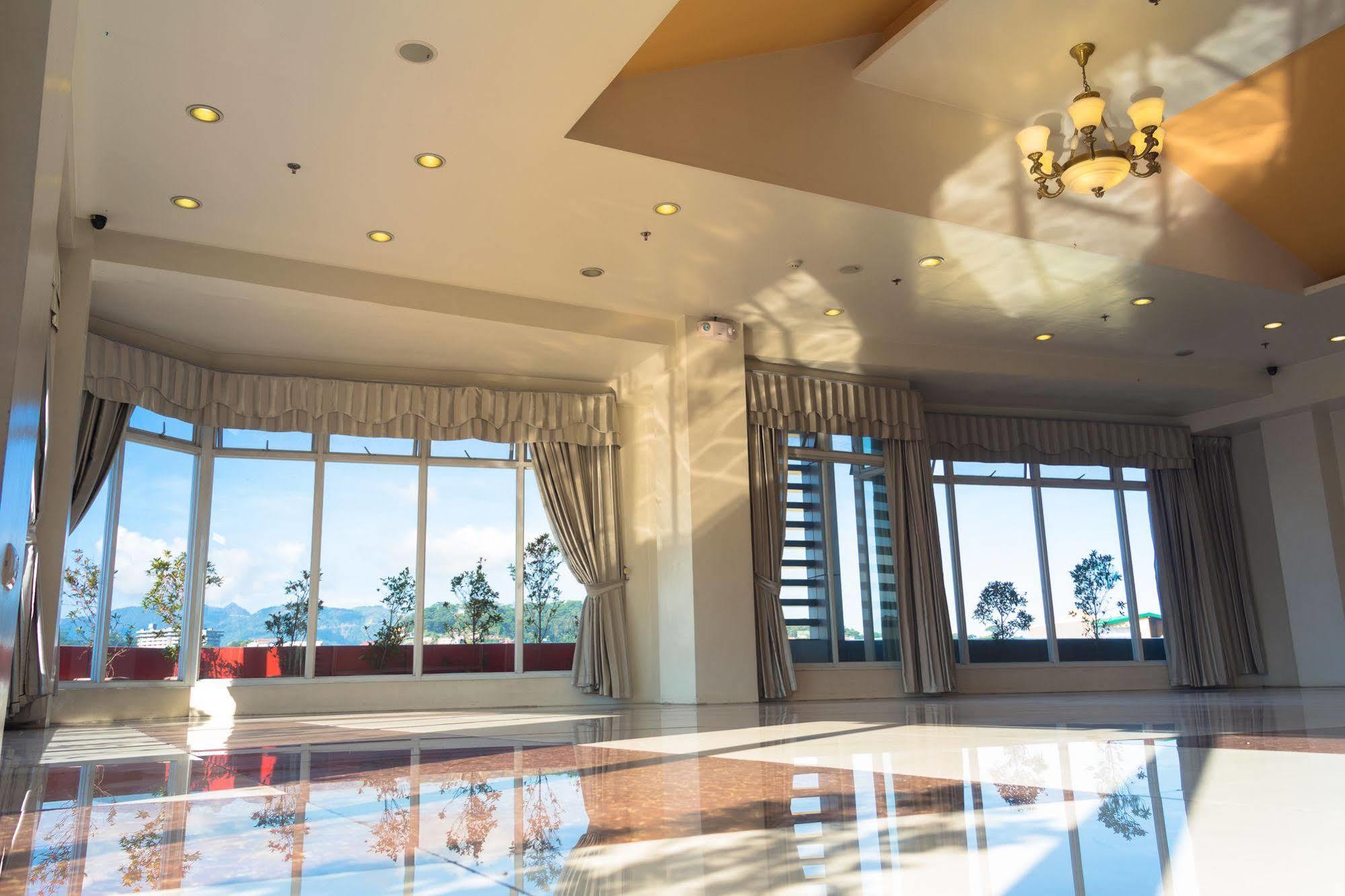 City Center Hotel Baguio City Екстериор снимка